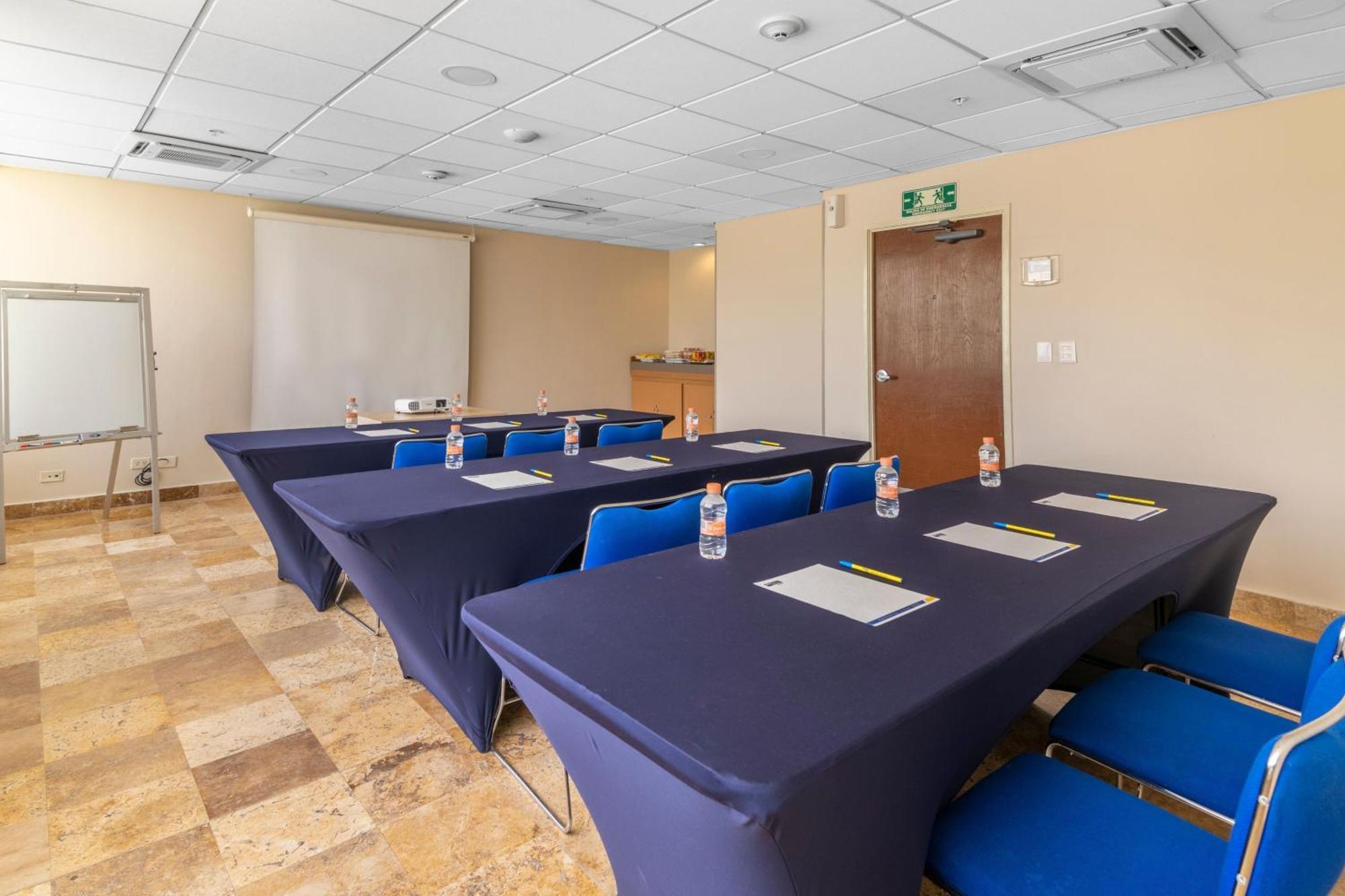 City Express By Marriott קנקון מראה חיצוני תמונה